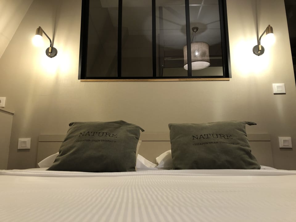 Comfort Quadruple Room | Individually decorated, desk, soundproofing, free WiFi