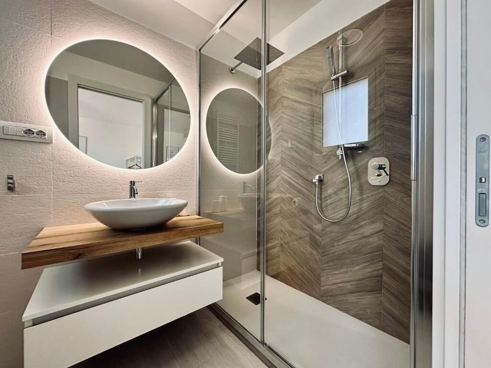 Double Room, Terrace | Bathroom | Slippers, bidet