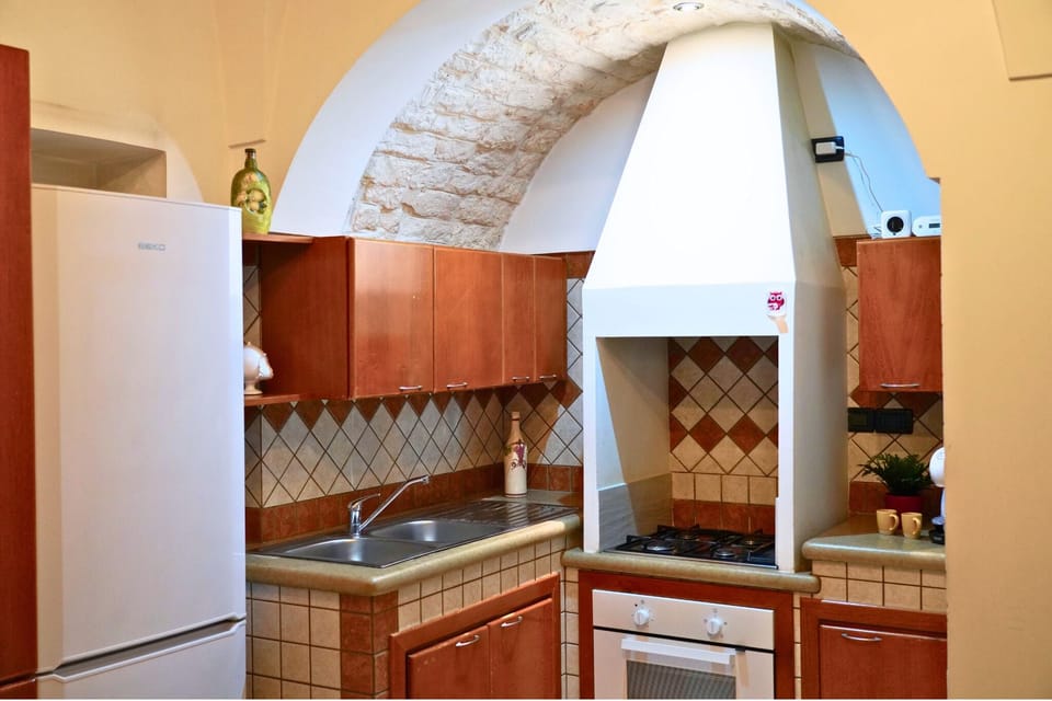 Family House, City View | Private kitchen | Fridge, oven, stovetop, highchair