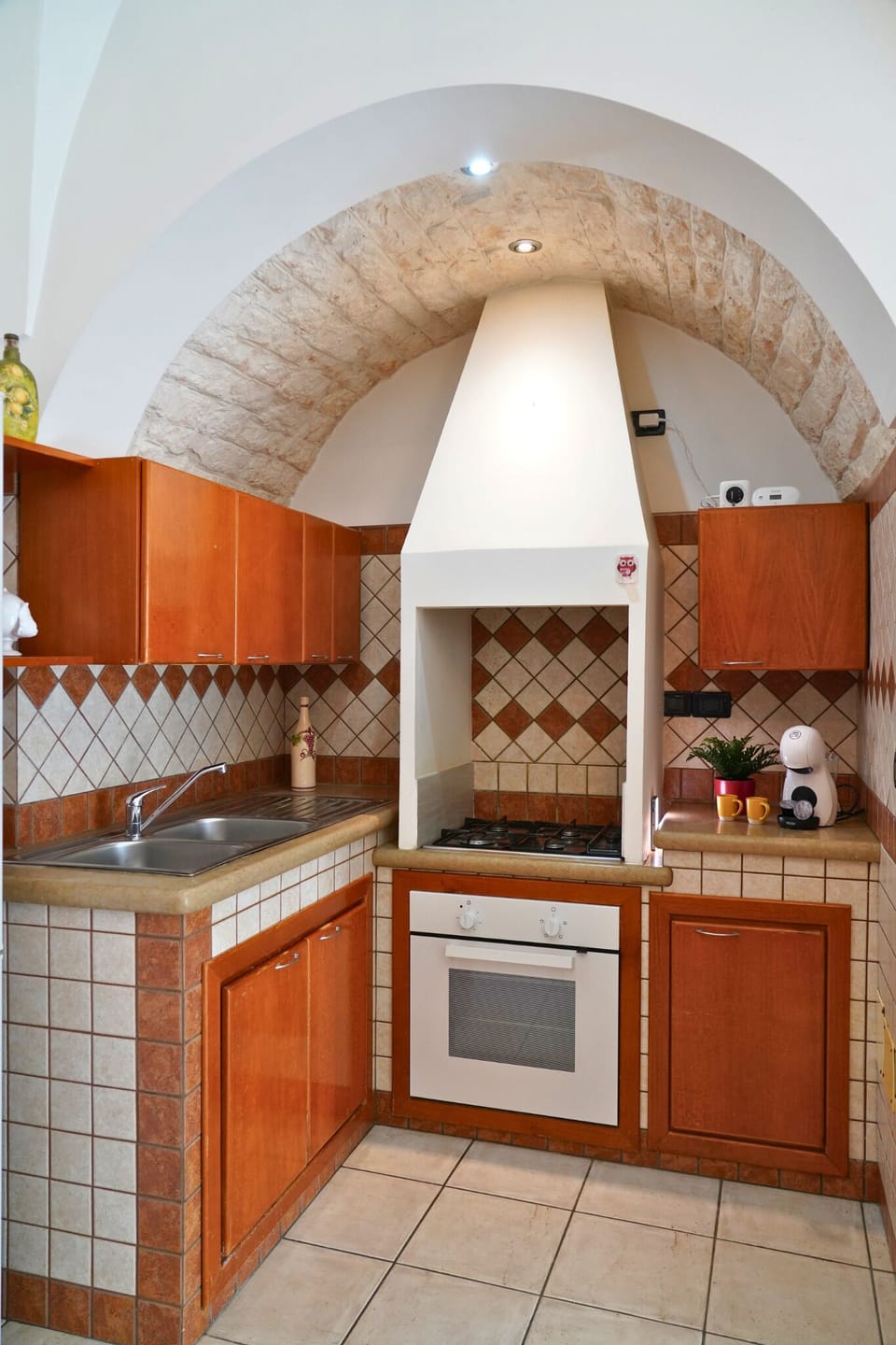 Family House, City View | Private kitchen | Fridge, oven, stovetop, highchair