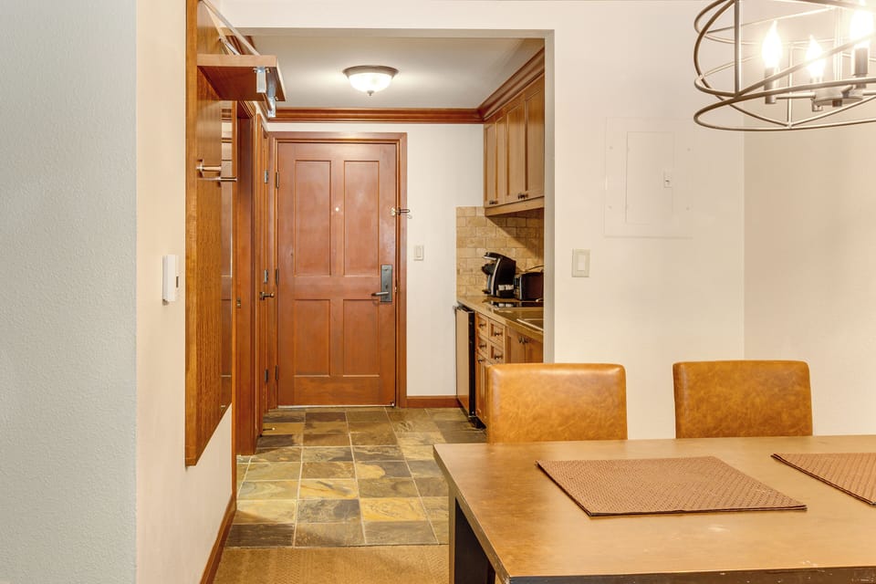 Apartment (1 Bedroom) | Interior