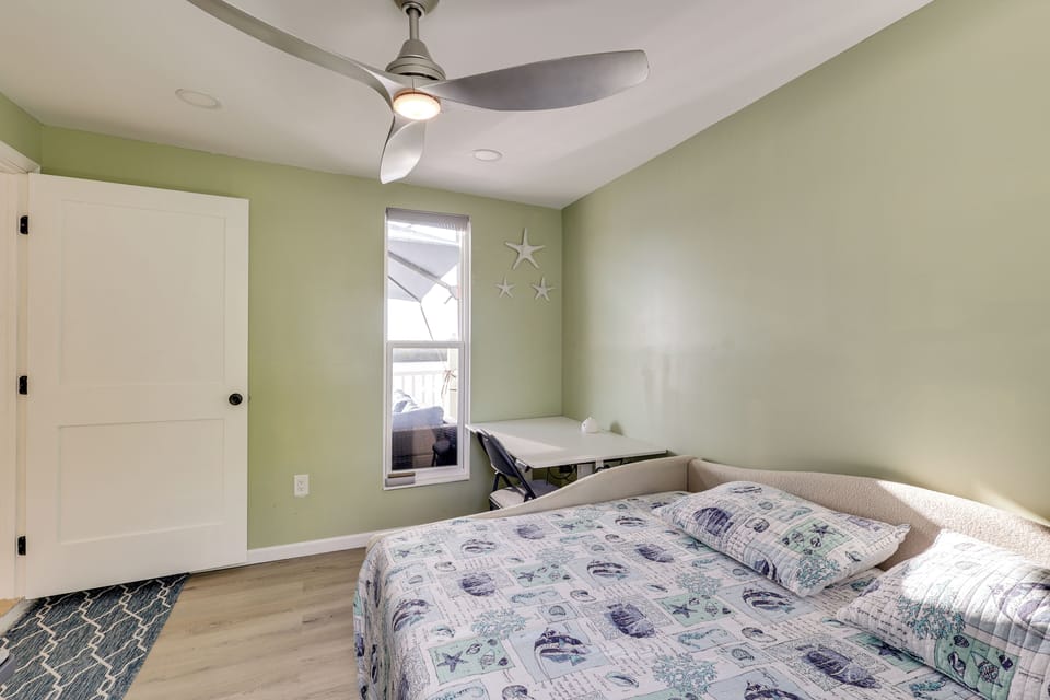 House (2 Bedrooms) | Interior