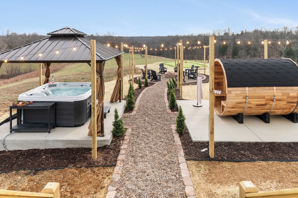 Hot tub, suana, fire pit, chipping green, backyard games, all perched atop 5 acres of Kentucky Bluegrass