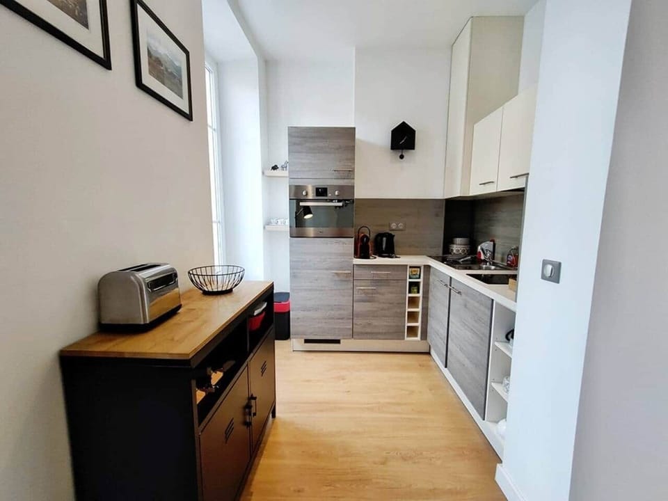 Fully equipped kitchen