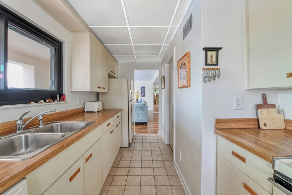 Marlin Quay 101 - Kitchen