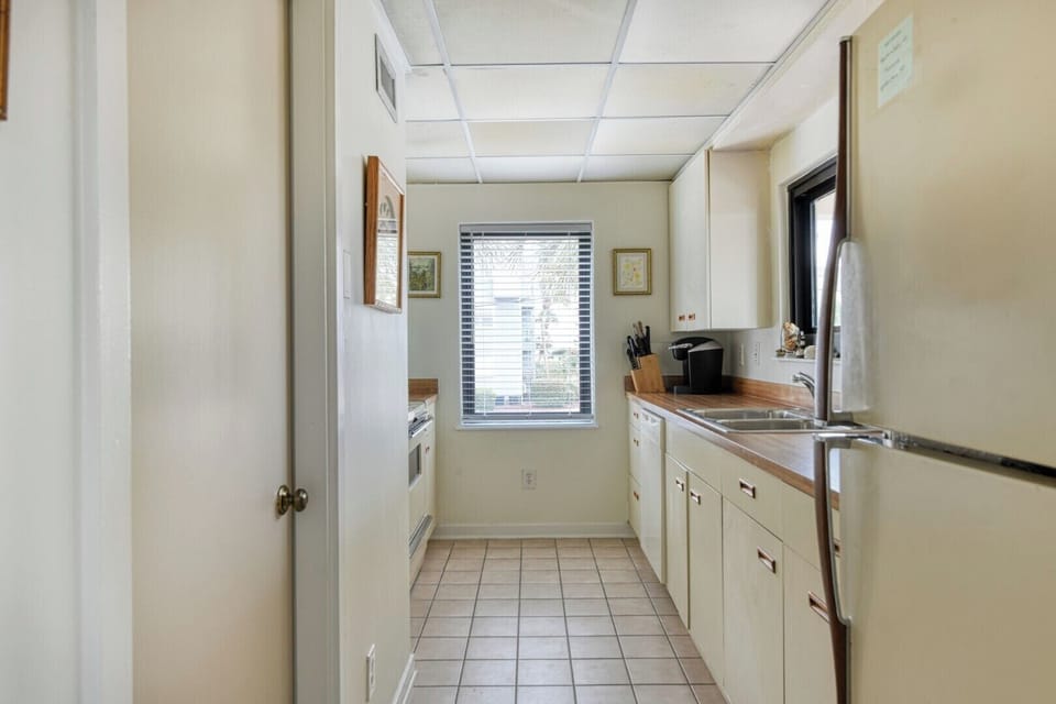 Marlin Quay 101 - Kitchen