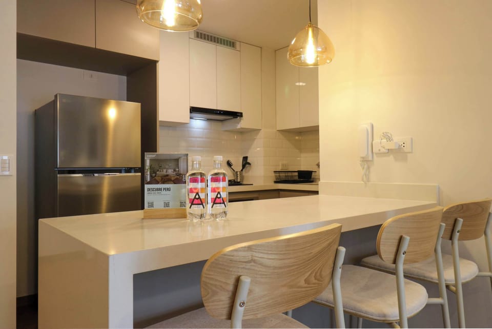 Elegant dining area, ideal for enjoying meals.