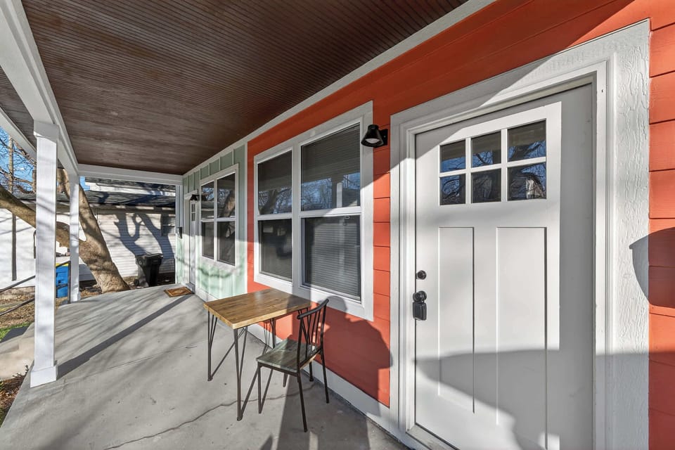 Front Entry Into Duplex