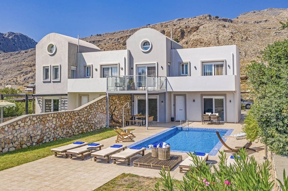 Villa Agape Blueline image
