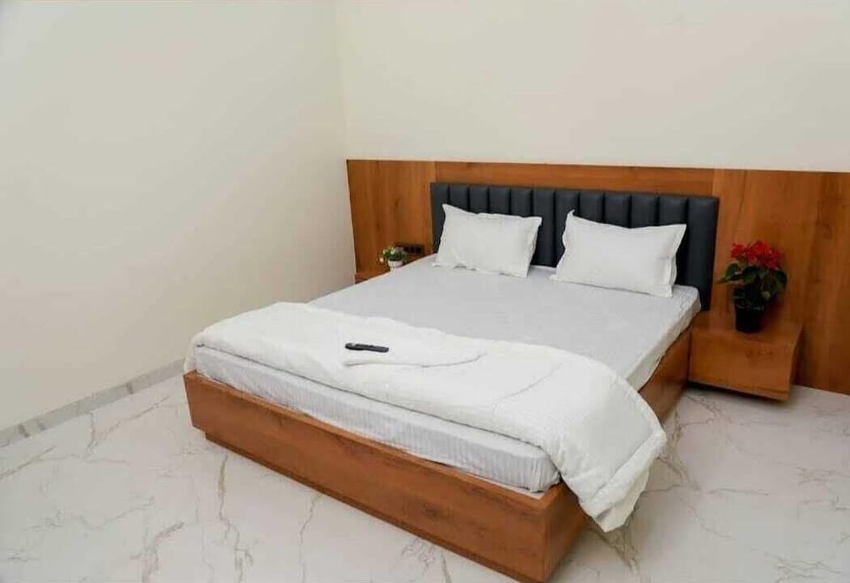 Deluxe Double Room | Desk, laptop workspace, soundproofing, free WiFi