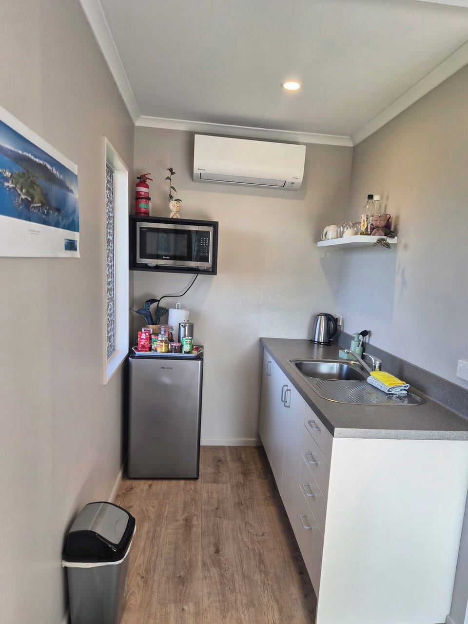 Apartment, Balcony, Ocean View | Private kitchen | Mini-fridge, electric kettle, toaster, cleaning supplies