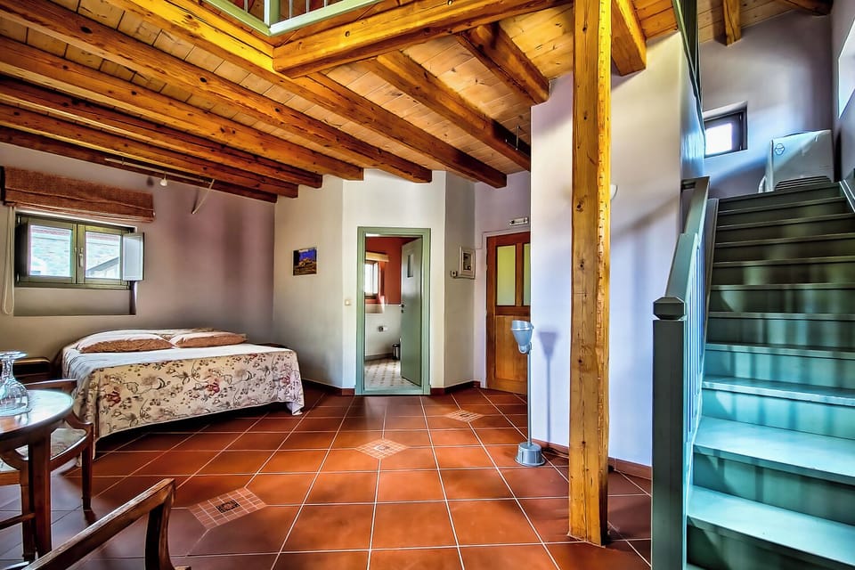 Family Suite, Mountain View | WiFi (free), bed sheets