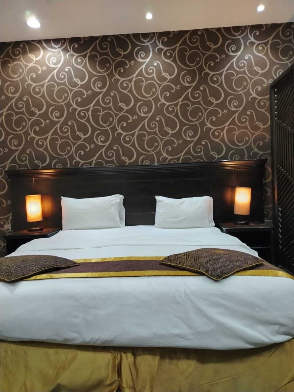 Standard Apartment, Valley View | Premium bedding, pillowtop beds, in-room safe, blackout drapes