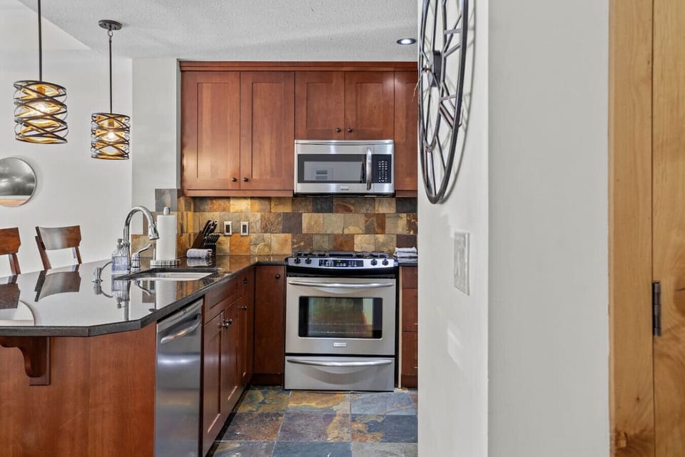 Fully equipped kitchen with everything you need to cook and dine.