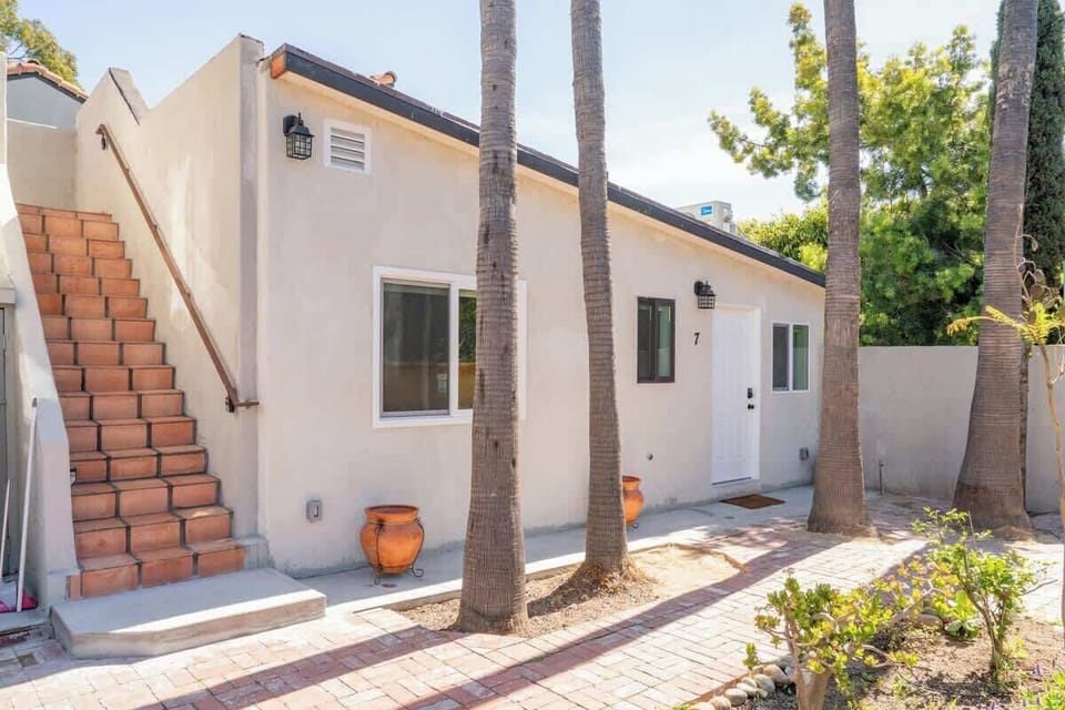 Your little slice of paradise tucked away amongst the palm trees 