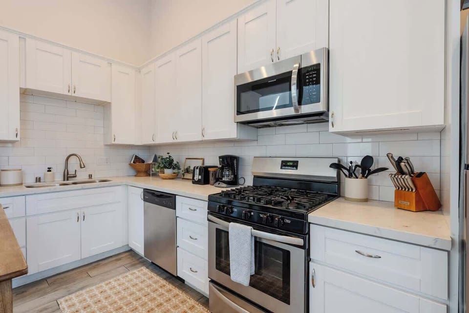 Whether you're a master chef or a casual cook, our kitchen has everything you need.