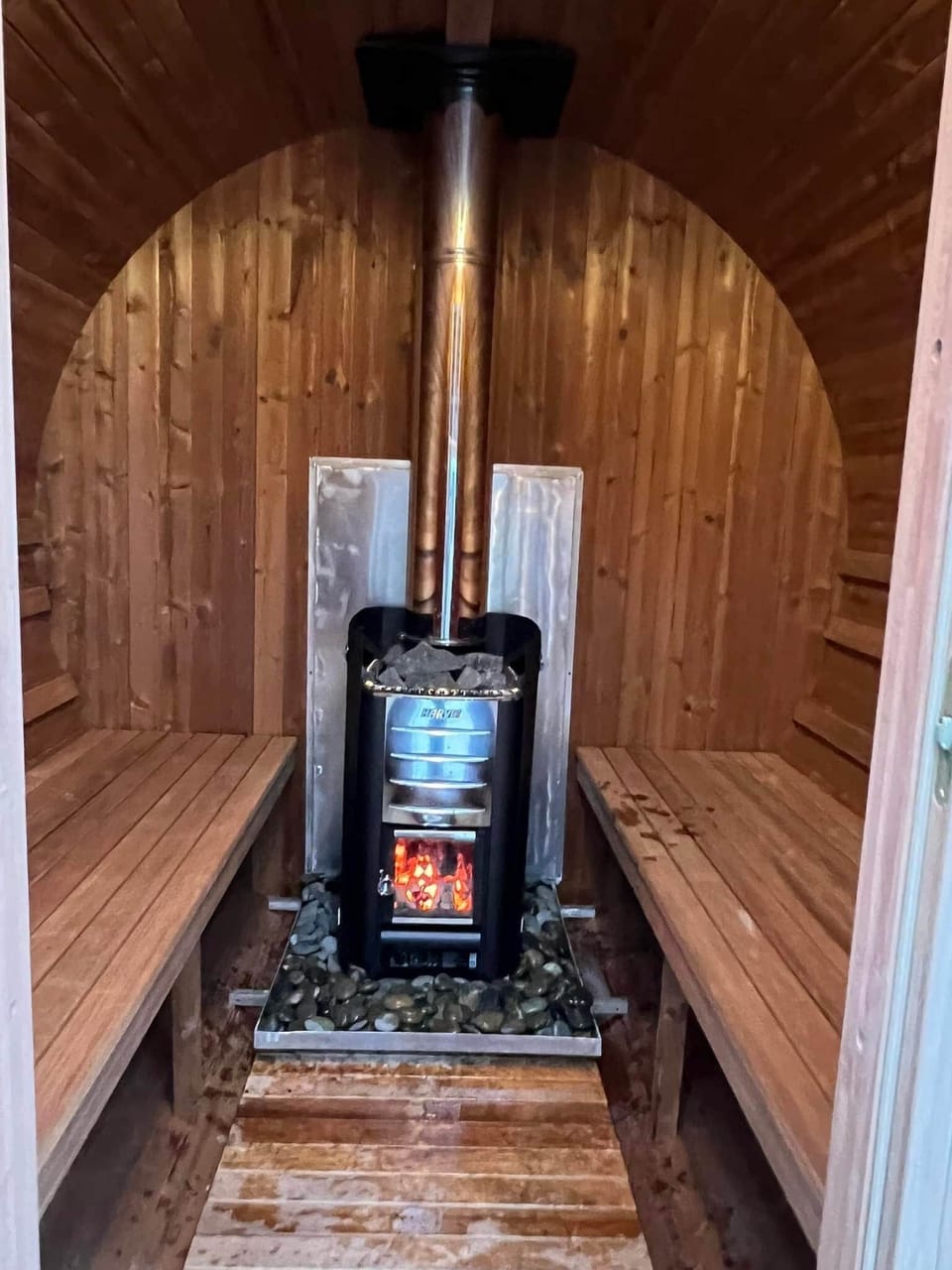 Insideoutdoorsauna