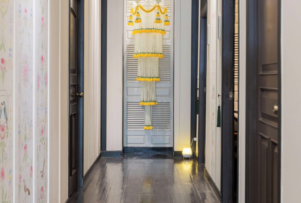Couples treatment rooms, body treatments, aromatherapy, Thai massages