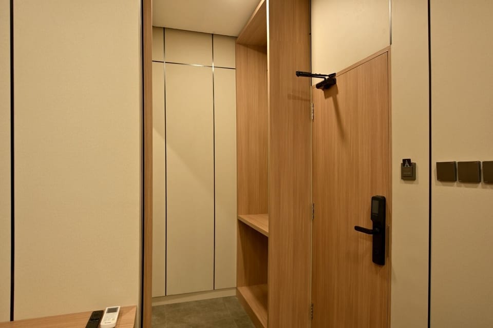 Luxury Double Room, 1 Double Bed with Sofa bed, Non Smoking | Interior