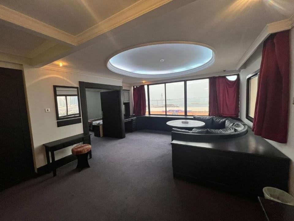 Family Room | Interior