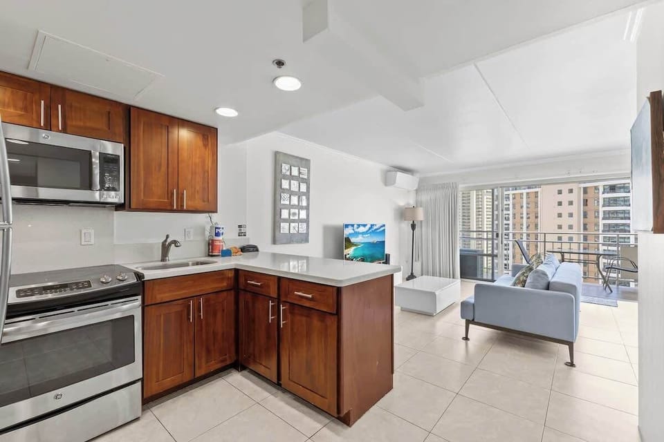 Apartment, 1 Bedroom, Beachfront | Private kitchen | Fridge, microwave, oven, stovetop