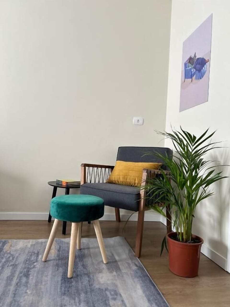 Deluxe Studio, 1 Queen Bed with Sofa bed, Air conditioning | Interior