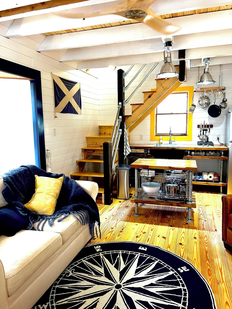 Well appointed kitchen w/ Coffee Pot is perfect for a get away for 2