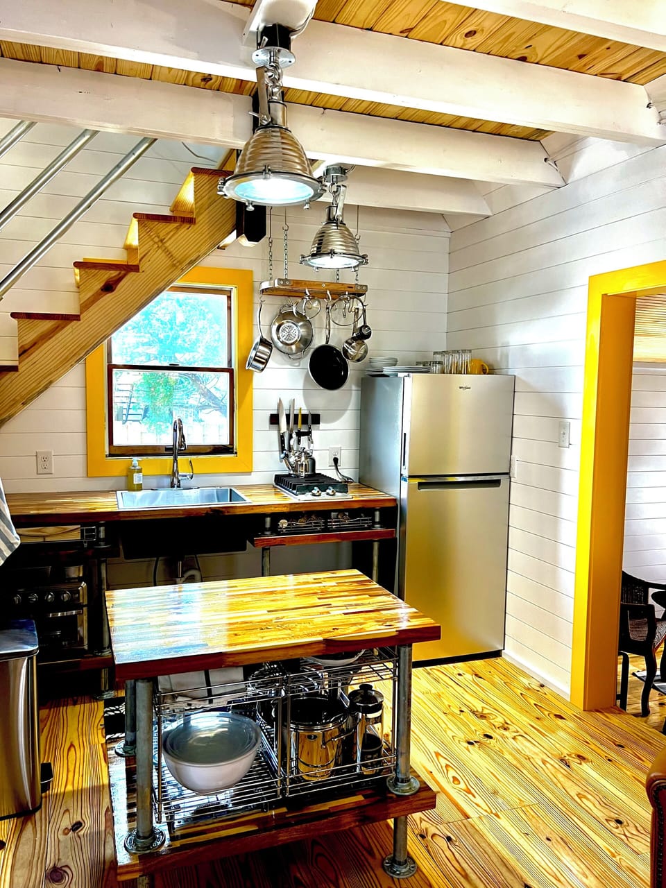 Kitchen w/ all stainless steel appliances 