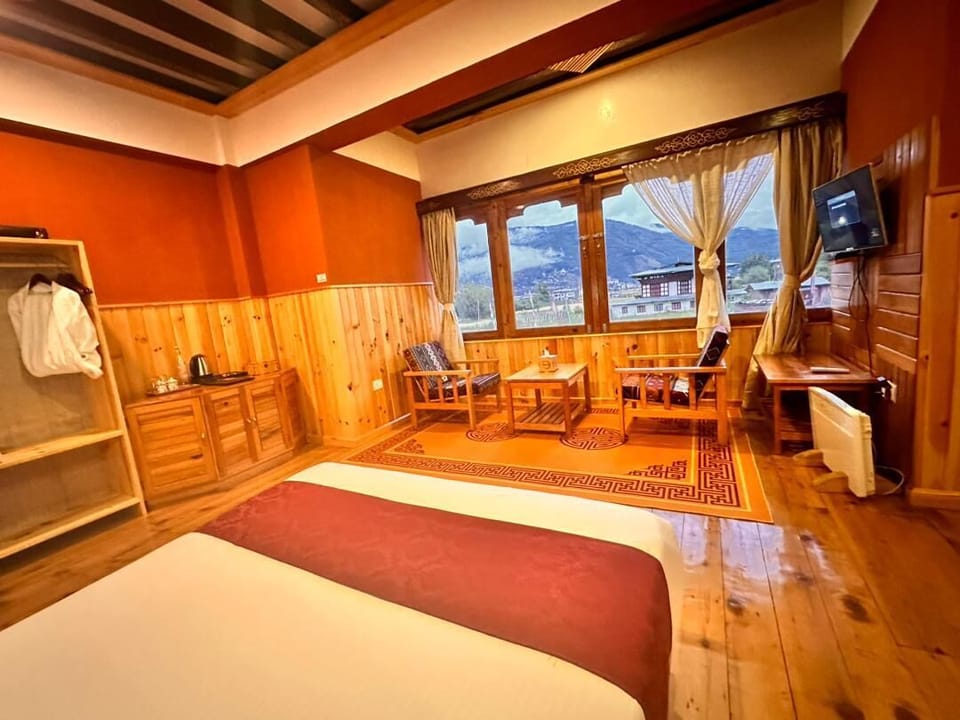 Standard Double Room, Mountain View | WiFi (free)