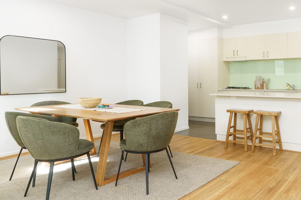 A welcoming dining area where you can enjoy shared meals, morning chats, or simply sit with a cup of coffee and ease into the day.