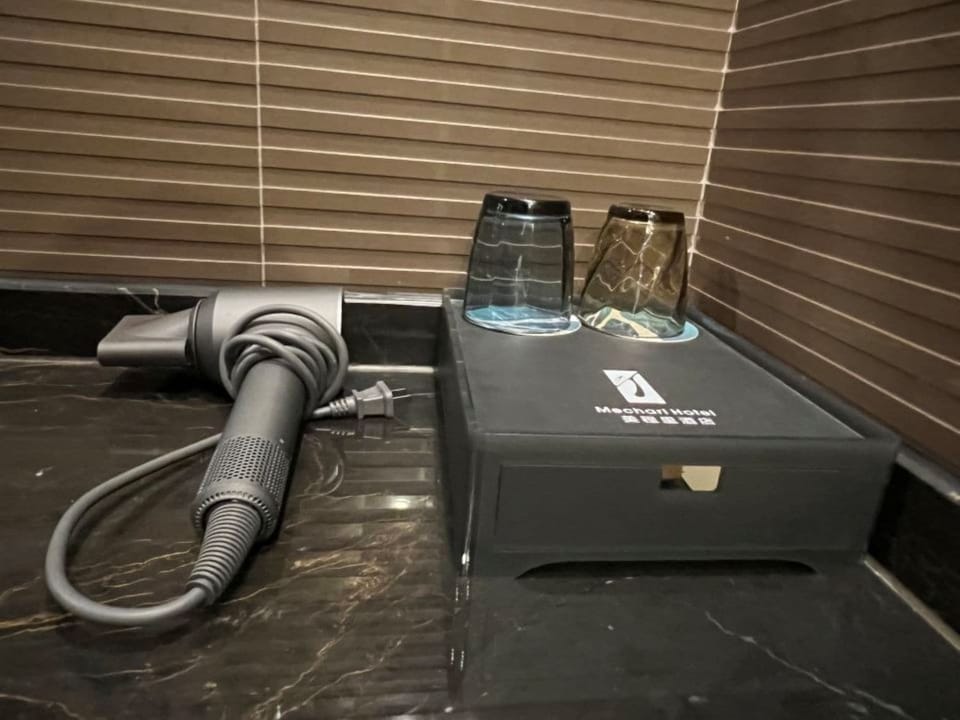 Superior Double Room | Bathroom amenities | Hair dryer, slippers, towels, shampoo