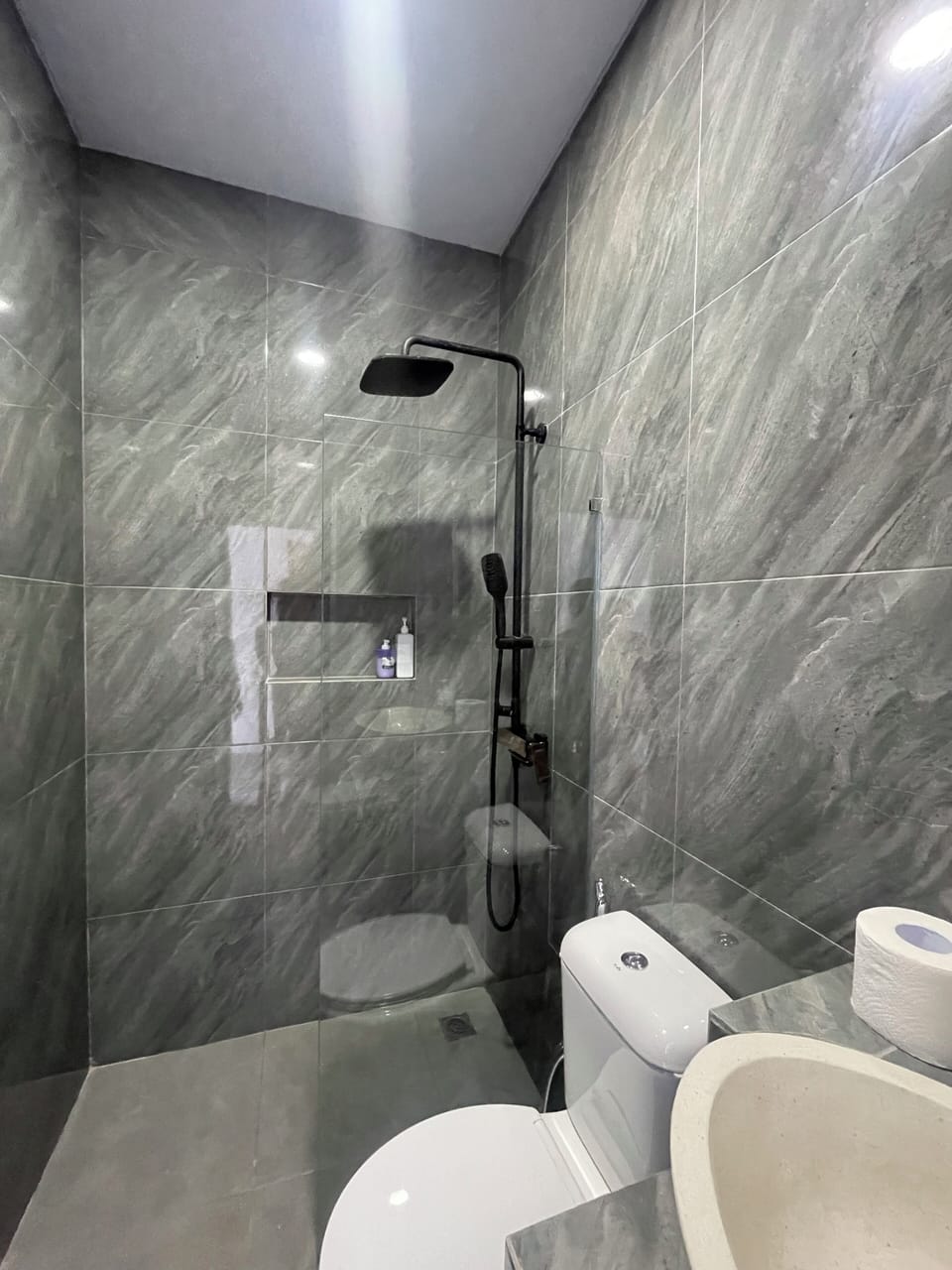 Standard Twin Room | Bathroom | Bidet