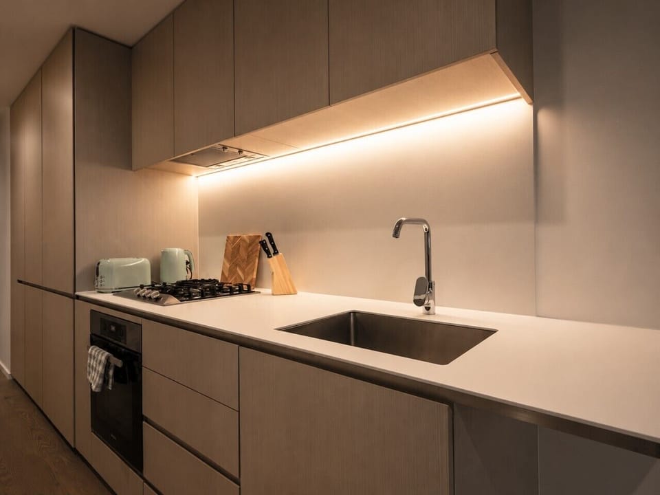 The kitchenette is fully equipped for a convenient stay.