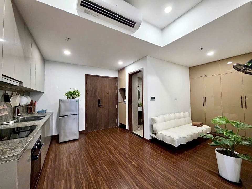 Basic Apartment, 1 Bedroom, Balcony | Desk, laptop workspace, soundproofing, WiFi (free)