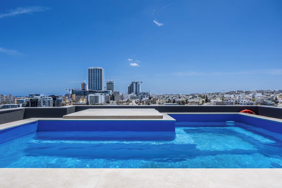 Penthouse, Sea View | City view