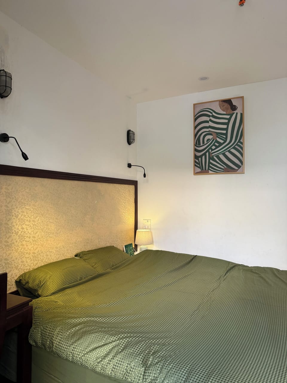 Deluxe Studio, Patio, City View | WiFi (free), individually decorated, individually furnished, bed sheets