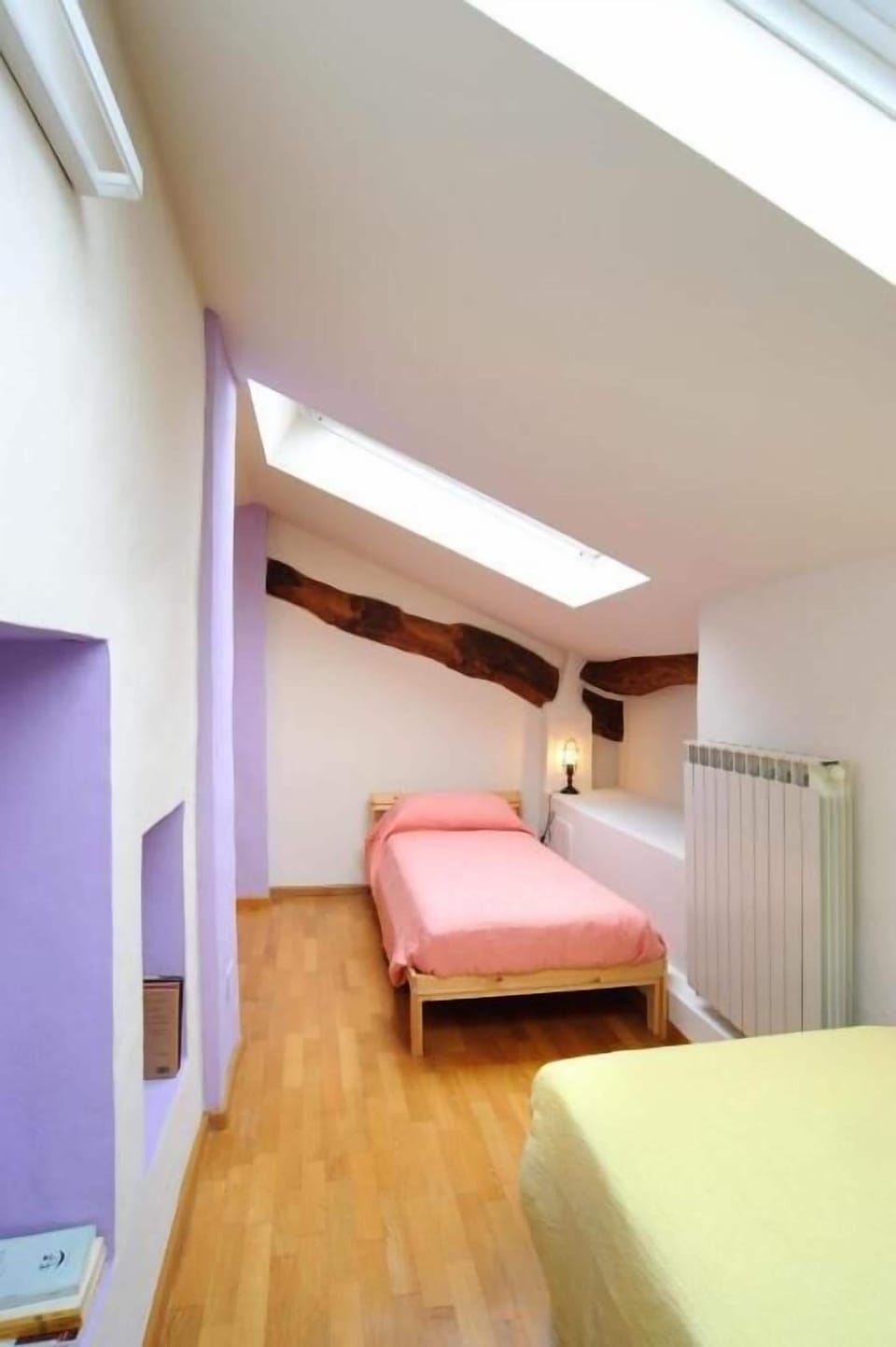 Duplex | WiFi (free), bed sheets