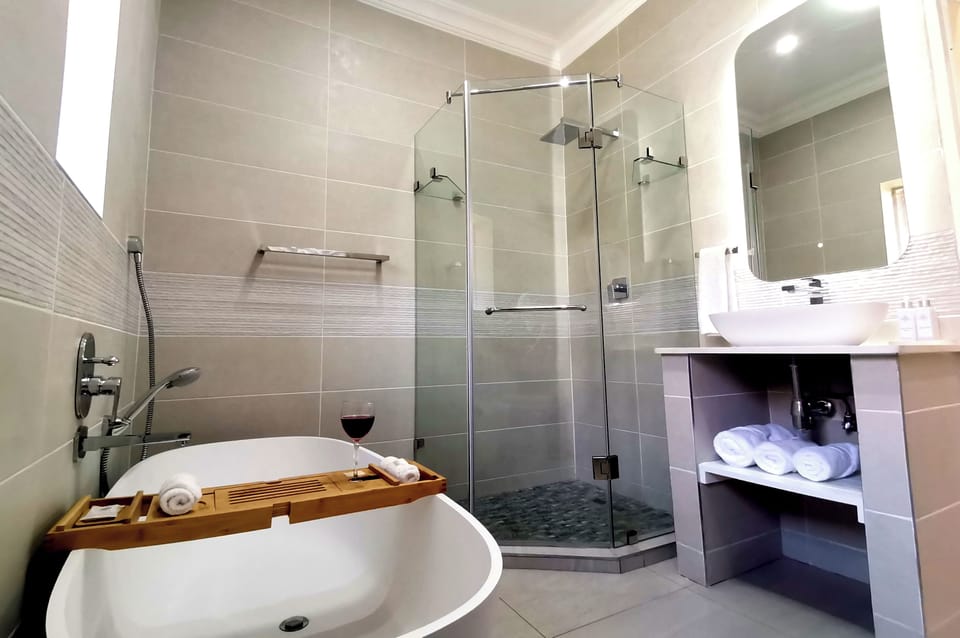 Room (2) | Bathroom shower