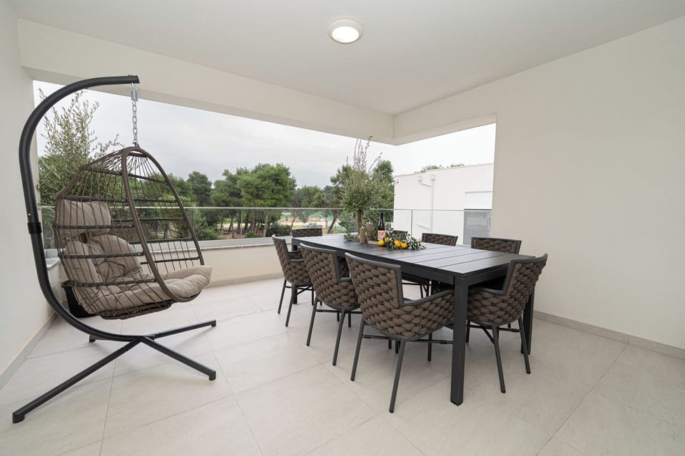Deluxe Penthouse, 3 Bedrooms, Garden View | Terrace/patio