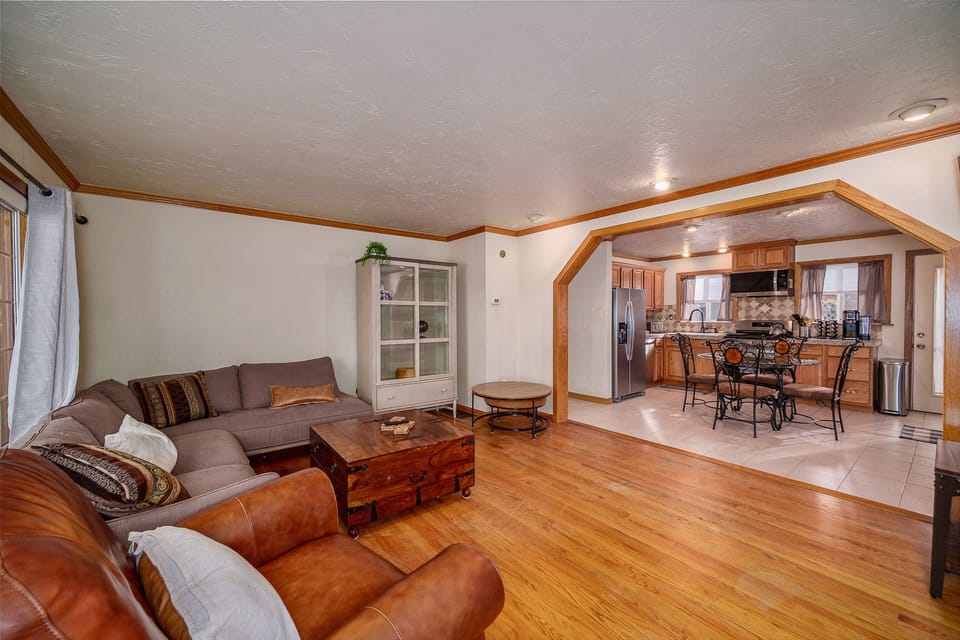 House, 2 Bedrooms | Living area | Smart TV