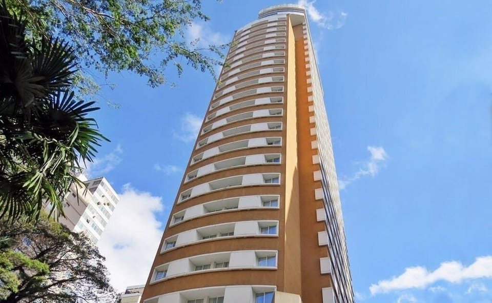 Suite | Exterior