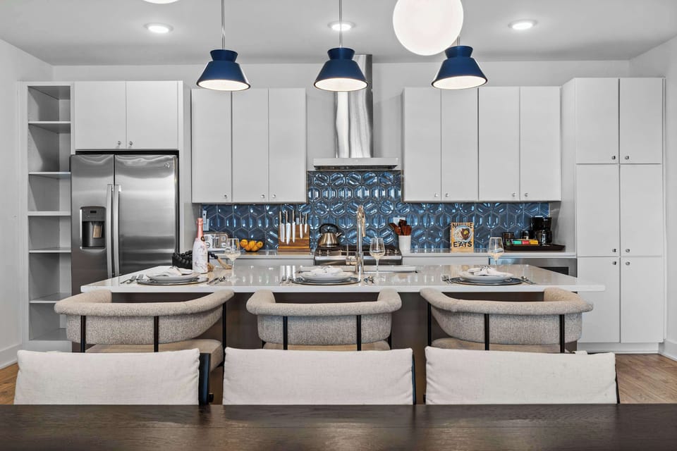 Spacious Dining Area