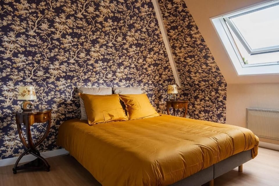Blackout drapes, iron/ironing board, free WiFi