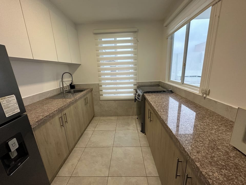 House, 3 Bedrooms | Private kitchen | Full-size fridge, microwave, oven, cookware/dishes/utensils