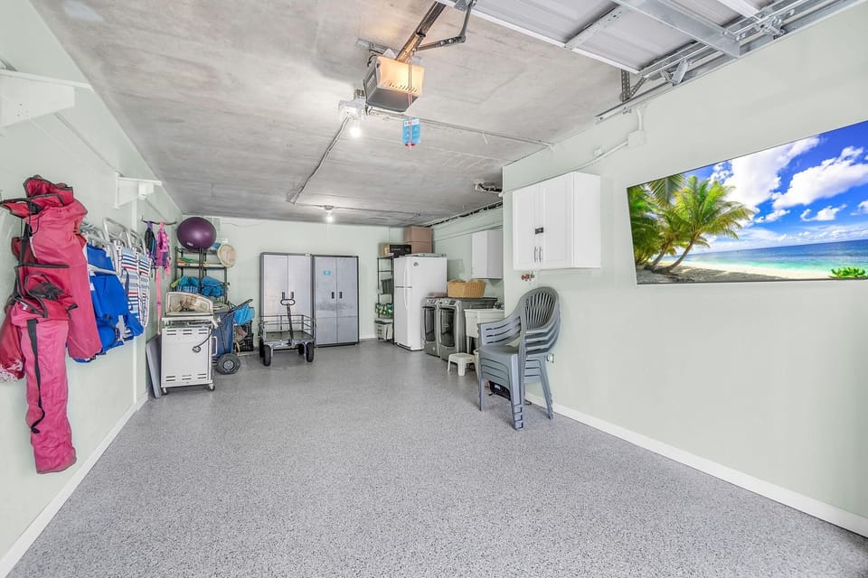 Villa, Multiple Beds (Bayview Villas - Bayview Shores) | Interior