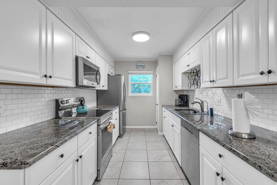 Villa, Multiple Beds (Bayview Villas 120) | Private kitchen