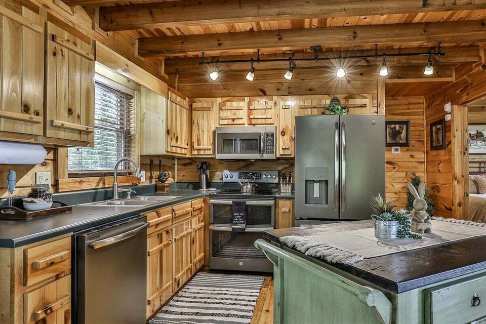 Fully Stocked Kitchen