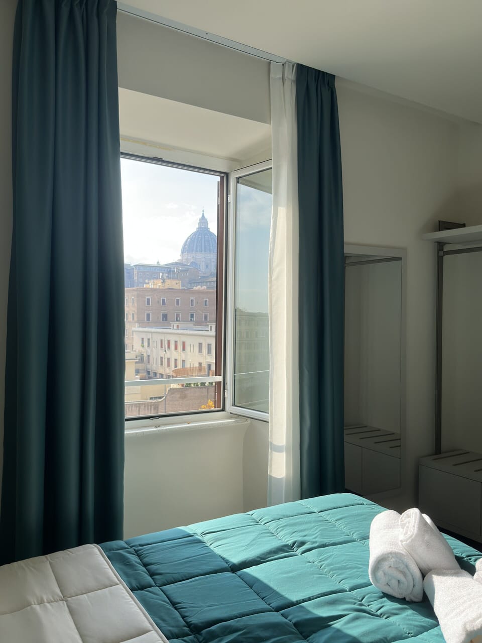 Luxury Suite, Executive Level | Desk, soundproofing, iron/ironing board, free WiFi