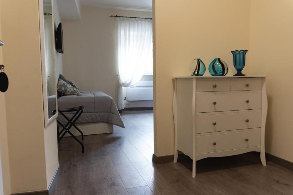 Comfort Double Room, City View | Interior