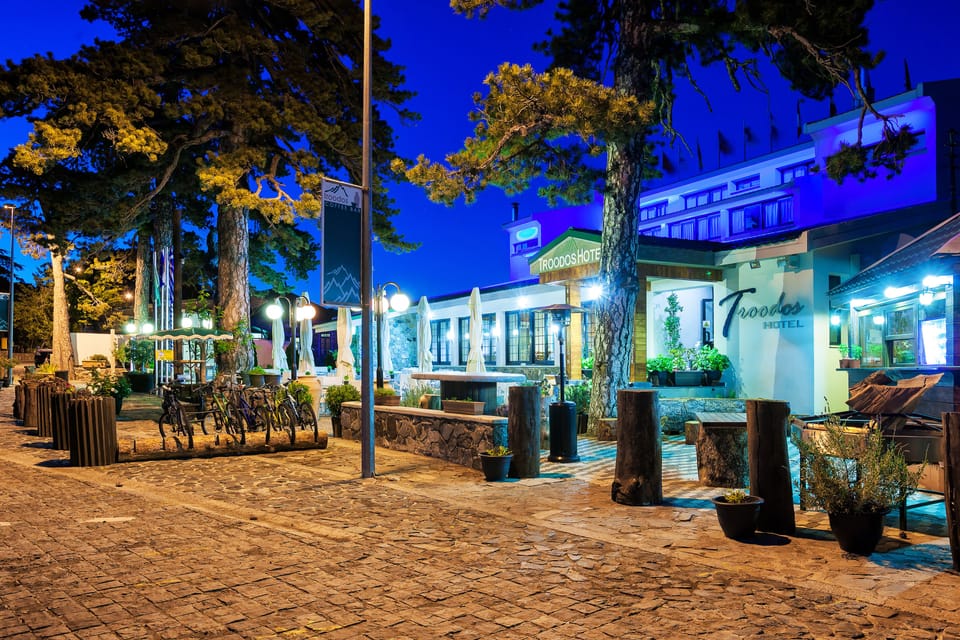 Front of property - evening/night